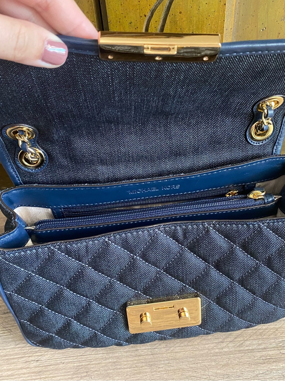 Michael Kors Navy Quilted Shoulder Bag with Gold Chain - Picture 5 of 9